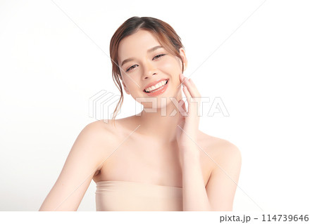 Beautiful young asian woman with clean fresh skin on white background, Face care, Facial treatment, Cosmetology, beauty and spa, Asian women portrait. 114739646