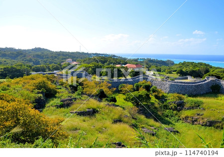 今帰仁城跡 御内原より望む大隅 今帰仁城跡 御内原より望む大隅 114740194