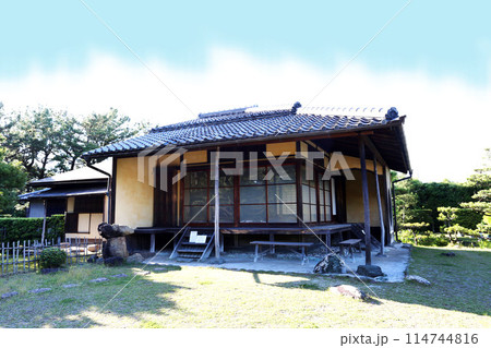 国指定文化財  養翠園(ようすいえん）の養翠亭　大名庭園　和歌山市 114744816