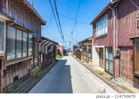 世界遺産「佐渡島(さど)の金山」 重文景「佐渡相川の鉱山及び鉱山町の文化的景観」 京町通り 世界遺産「佐渡島(さど)の金山」 重文景「佐渡相川の鉱山及び鉱山町の文化的景観」 京町通り 114750670