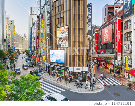 新宿駅東南口 新宿駅東南口 114751191