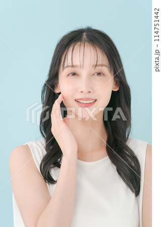 30代女性のビューティーポートレート 114751442