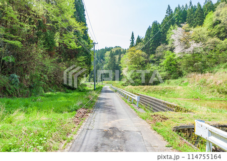 世界遺産「佐渡島（さど）の金山」　重文景「佐渡西三川の砂金山由来の農山村景観」　 114755164