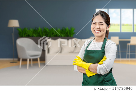 Asian housekeeper wear gloves apron Asian housekeeper wear gloves apron 114756946