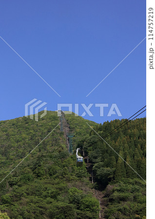 別府高原駅と鶴見山上駅を結ぶ別府ロープウェイ 別府高原駅と鶴見山上駅を結ぶ別府ロープウェイ 114757219
