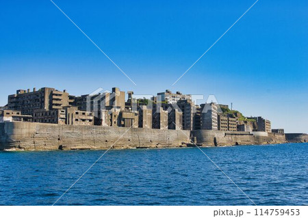 軍艦島　海上からの景観 114759453