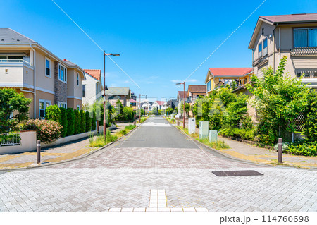 自然に恵まれた多摩ニュータウンの閑静な住宅街 自然に恵まれた多摩ニュータウンの閑静な住宅街 114760698