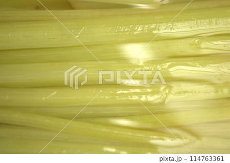 ふきの下ごしらえ ふきの下ごしらえ 114763361