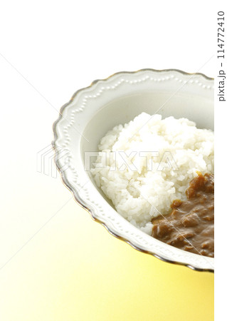 シンプルなカレーライスの単品撮影 シンプルなカレーライスの単品撮影 114772410