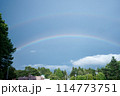 森に架かる二重の虹 114773751