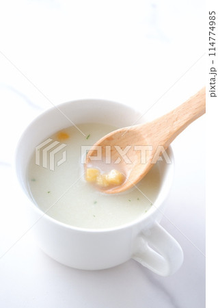 じゃがいもと野菜のポタージュ 114774985