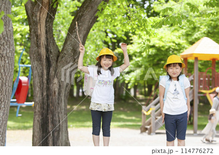 1年生　双子の女の子 114776272