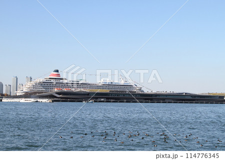 山下公園から見た大桟橋 114776345