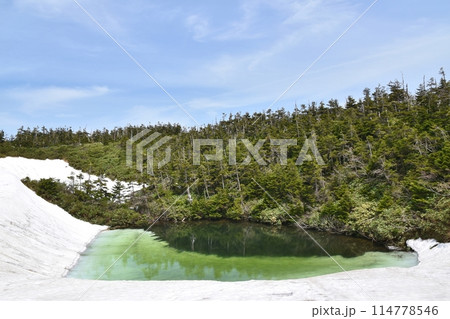 エメラルドグリーンが美しいメガネ沼 秋田 エメラルドグリーンが美しいメガネ沼 秋田 114778546