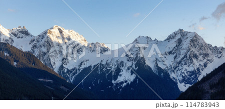 Canadian Mountain Landscape Nature Background. BC, Canada 114783943