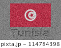 石板の上に描かれたチュニジアの国旗と、掘ったような「Tunisia」の文字 114784398