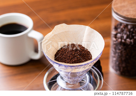 ドリップコーヒー 114787716