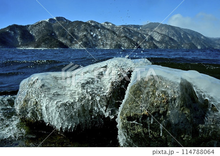 中禅寺湖のしぶき氷 中禅寺湖のしぶき氷 114788064
