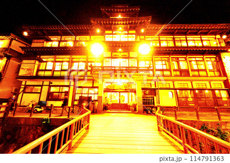 銀山温泉夜景(山形県) 銀山温泉夜景(山形県) 114791363