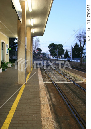 アルベロベッロ駅のホーム アルベロベッロ駅のホーム 114791488