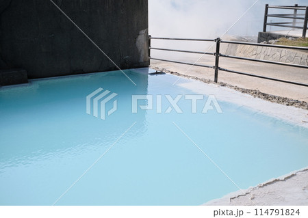 山川製塩工場跡の塩プール 114791824