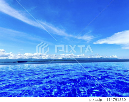 青い海と青い空 青い海と青い空 114791880