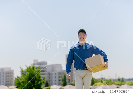 配達員 配達員 114792694