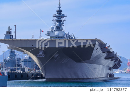 海上自衛隊の空母型護衛艦かが 海上自衛隊の空母型護衛艦かが 114792877