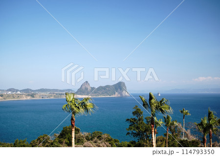 特徴的な指宿の竹山 114793350