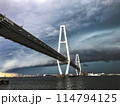 アーチ雲と名港トリトン 114794125