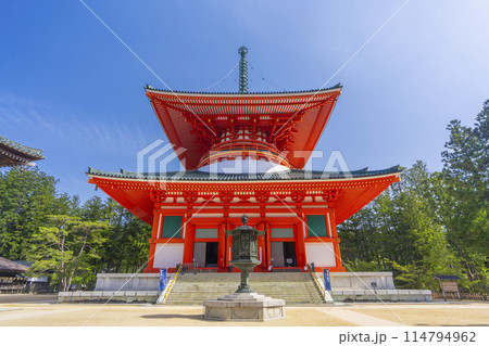 初夏の高野山　壇上伽藍　根本大塔 114794962