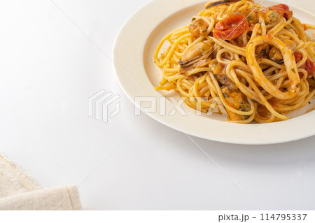 魚介トマトソースパスタ 魚介トマトソースパスタ 114795337