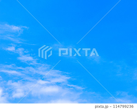 爽やかな青空 114799236