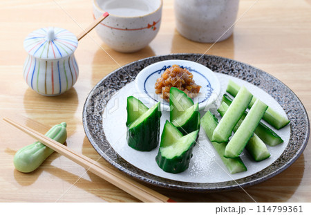 もろきゅう ( きゅうりと金山寺味噌 ) もろきゅう ( きゅうりと金山寺味噌 ) 114799361