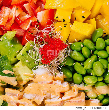 Fresh shrimps and avocado salad bowl Fresh shrimps and avocado salad bowl 114800164