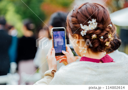 結婚式 スマホで撮影 114802614