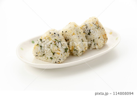 揚げ玉と大葉のおむすび 114808094