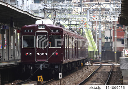 ［HK］阪急千里線3300系（各停：大阪梅田⇔北千里） 114809936