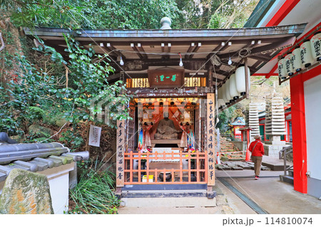 下関市の人気観光スポット赤間神宮にある芳一堂 下関市の人気観光スポット赤間神宮にある芳一堂 114810074