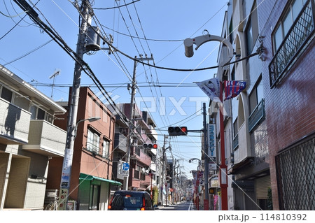 品川の商店街　東京 114810392