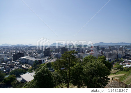 丸亀城から見える瀬戸内海の景色 114810867