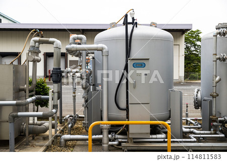 工場排水処理装置 塔式ろ過装置 工場排水処理装置 塔式ろ過装置 114811583