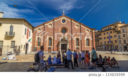 Santa Maria delle Grazie timelapse hyperlapse with blue cloudy sky. 114819399