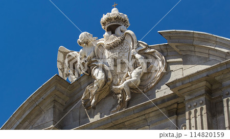 The Puerta de Alcala timelapse is a Neo-classical monument in the Plaza de la Independencia in Madrid, Spain. 114820159