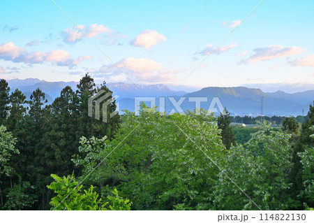 三国連山　谷川連峰　三峰山　赤城高原SAから早朝の風景　　　 114822130