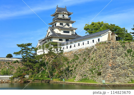 【愛媛県】快晴の今治城 114823670