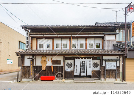 越後村上 町屋通り（新潟県村上市） 114825649
