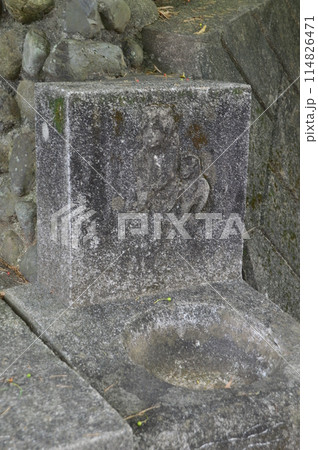 野猿峠の道路　東京八王子市　 114826471