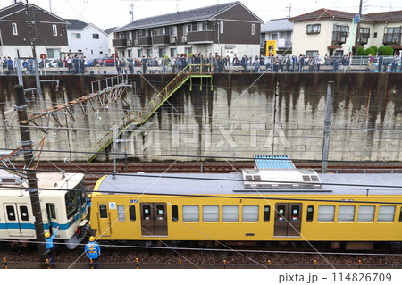 西武鉄道ファン 2024.05］西武鉄道に渡る小田急線8000形電車に注目する鉄道
