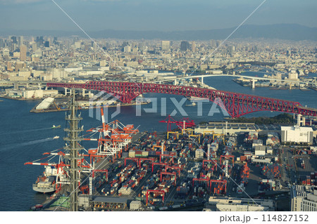 大阪南港の貨物コンテナヤード 大阪南港の貨物コンテナヤード 114827152